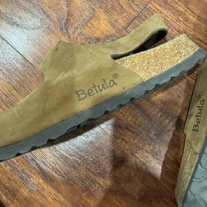 Betula Women's Tan Sandals